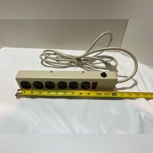 Electric All Metal Surge Protector 6-Outlets , 15A-125V 60HZ 9FT EXTENSION CORD